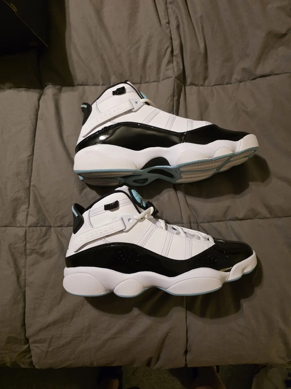 Jordan men sneakers